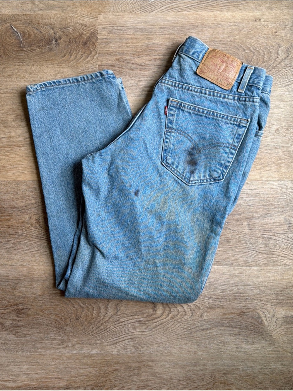 Vintage Levi’s 550 Y2k Relaxed Fit Jeans Made in USA 30x30 Stone Wash Distressed